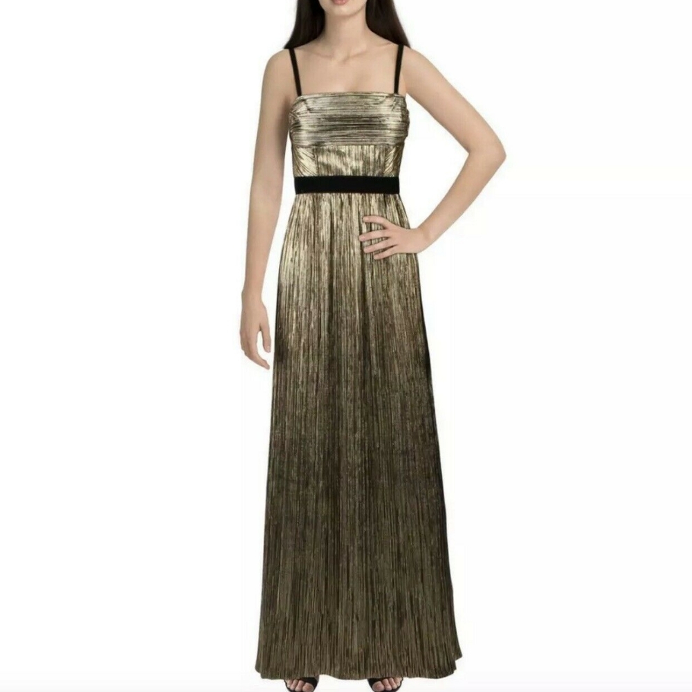 Gianni Bini Kerry Metallic Gold Sleeveless Gown